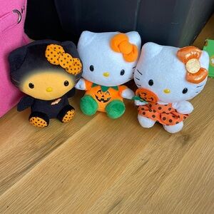 3 TY hello kitty halloween plushies